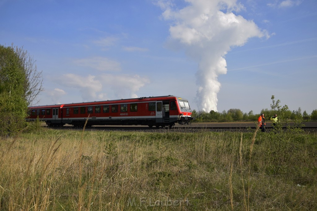 Schwerer VU LKW Zug Bergheim Kenten Koelnerstr P210.JPG - Miklos Laubert